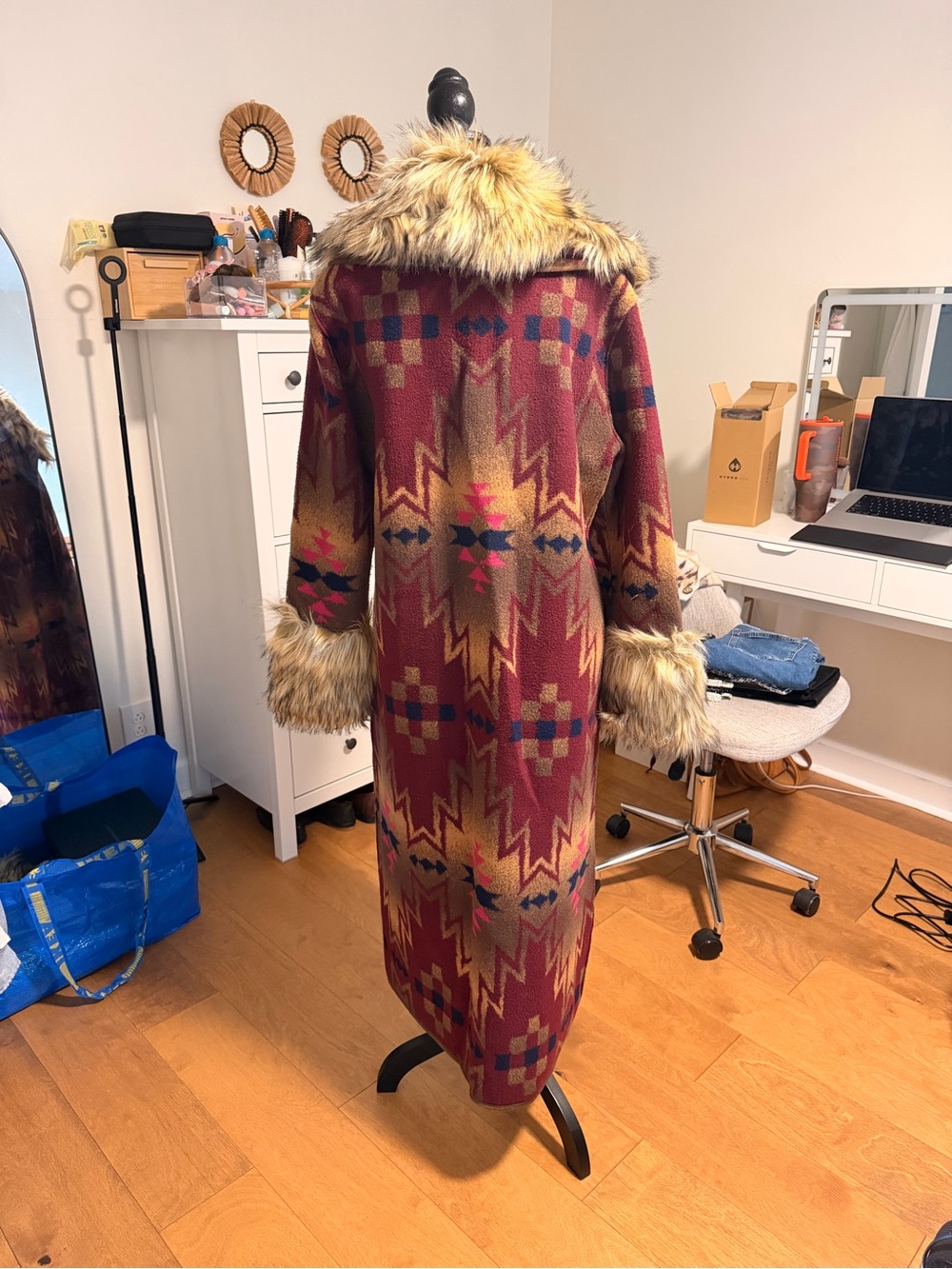 Tasha Polizzi Southwestern Print Faux Fur Adirondack Blanket Coat - Picture 6 of 8